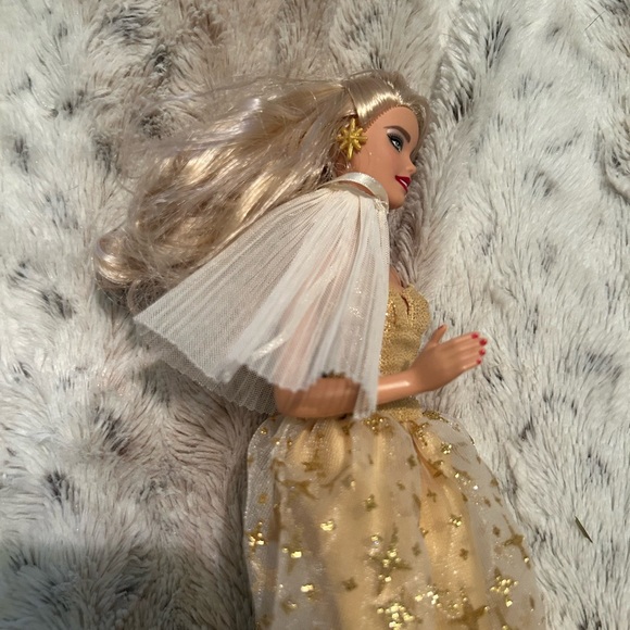 Holiday Barbie 2023 - Picture 3 of 11
